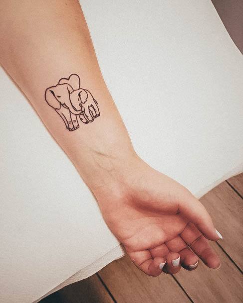 Womens Small Elephant Tattoo Ideas