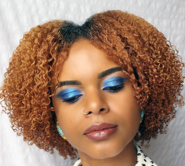 Womens Solid Blue Eyeshadow