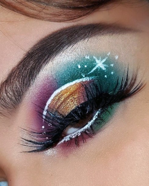 Womens Sparkly Star Colored Christmas Eyeshadow