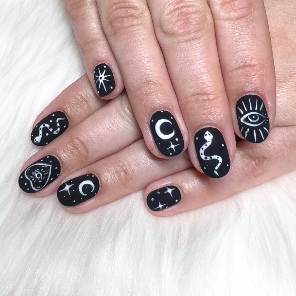 Womens Spooky Nail Design Ideas