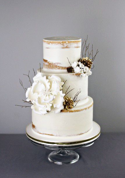 Womens Suave Elegant Wedding Cakes