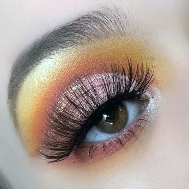 Womens Sunlight Bright Orangish Good Eyeshadow