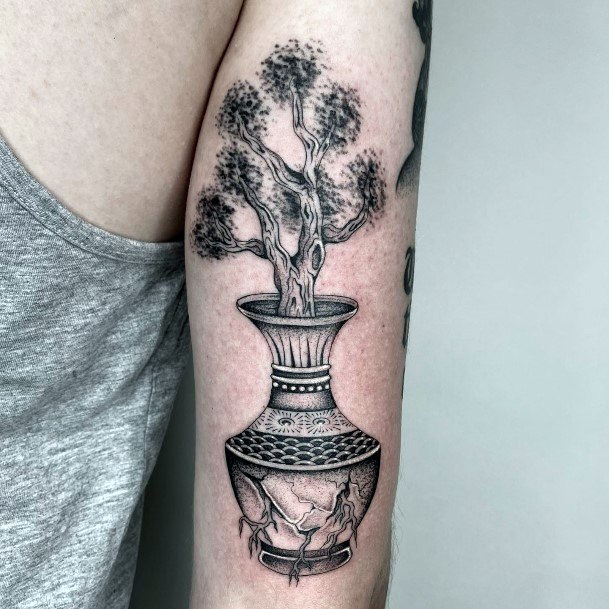 Womens Tattoo Art Bonsai Tattoo