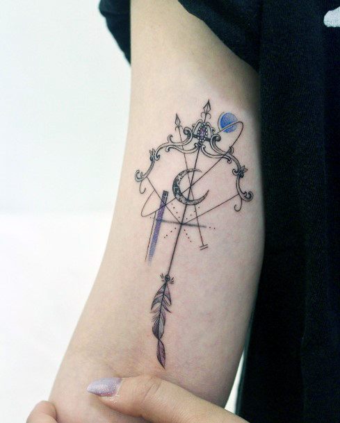 Womens Tattoo Art Bow And Arrow Tattoo