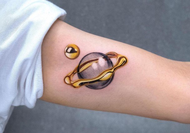 Womens Tattoo Art Saturn Tattoo