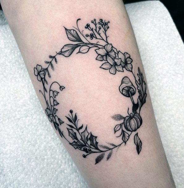 Womens Tattoo Art Wreath Tattoo