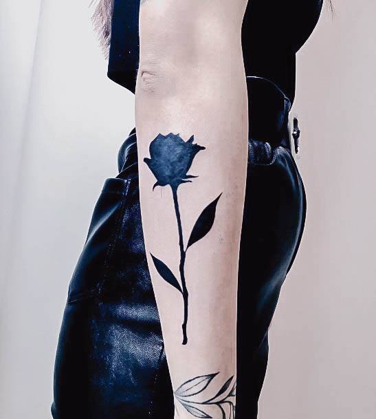 Womens Tattoo Ideas With Black Rose Design