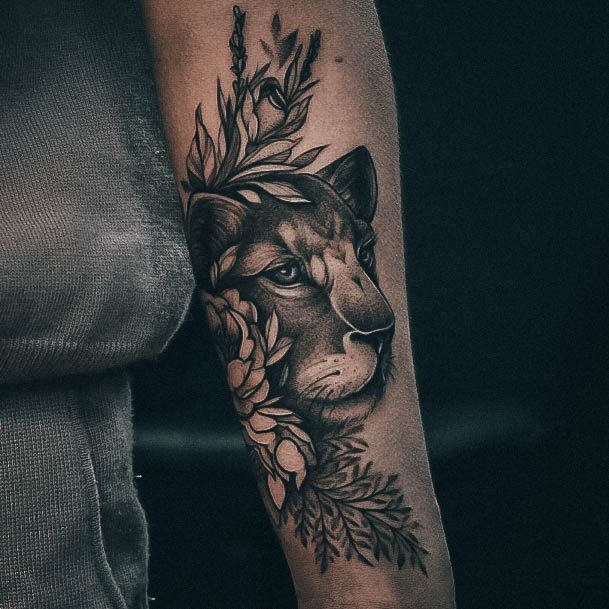 Womens Tattoo Ideas With Lioness Design