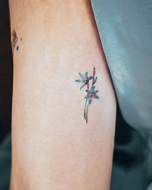 Womens Tattoo Ideas With Small Flower Design