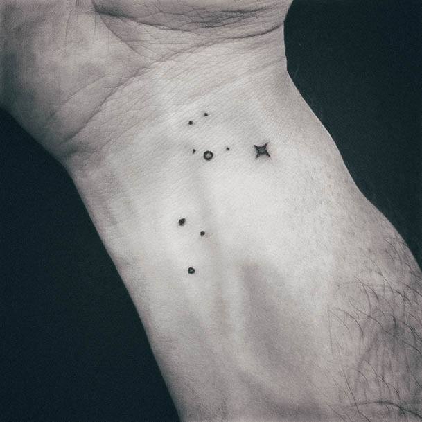 Womens Tattoo Ideas With Star Design