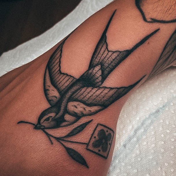 Womens Tattoo Ideas With Swallow Design