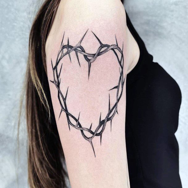 Womens Tattoo Ideas With Thorns Design