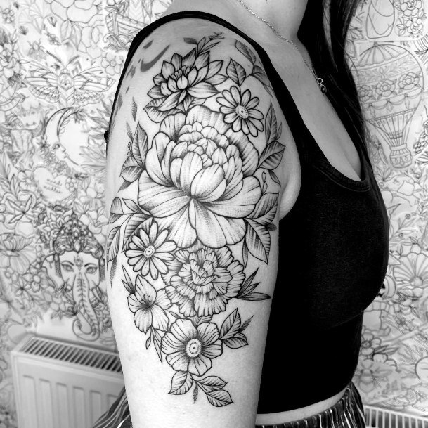 Womens Tattoo Ideas With Water Lily Design