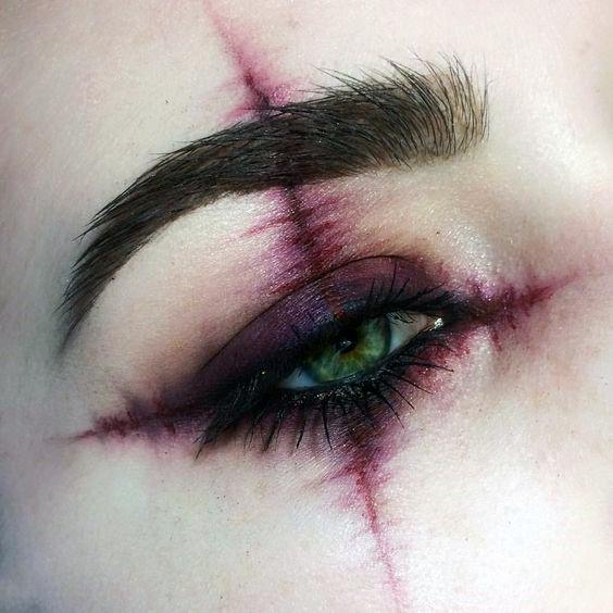 Womens Terrifying Halloween Ideas For Eyeshadow