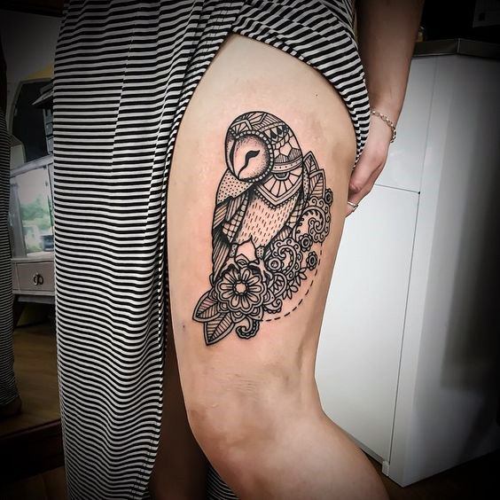 Womens Thighs Decorated Owl Tattoo