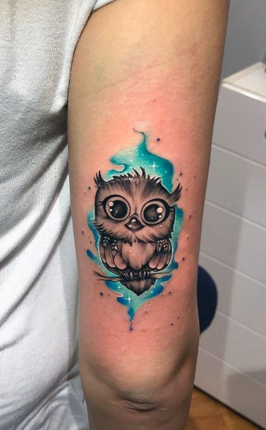 Womens Thighs Gleaming Blue Owl Tattoo