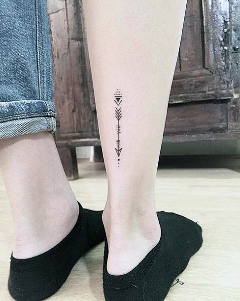 Womens Tribal Arrow Tattoo Legs