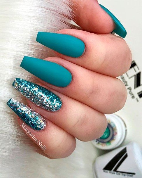 Womens Turquoise Ombre Super Nail Designs