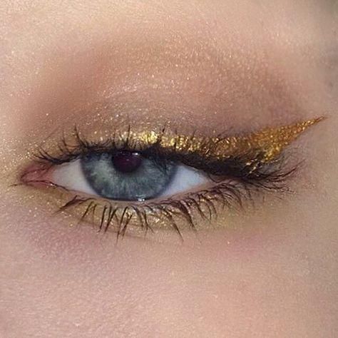 Womens Virgin Gold Eye Makeup Looks