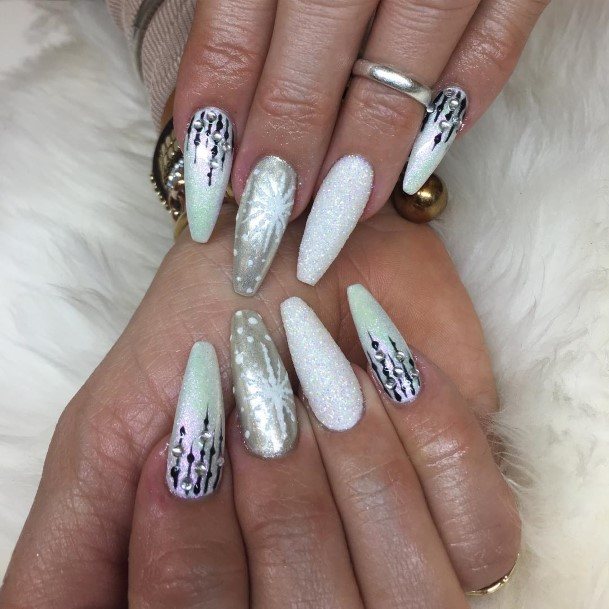 Womens White And Silver Nail Design Ideas