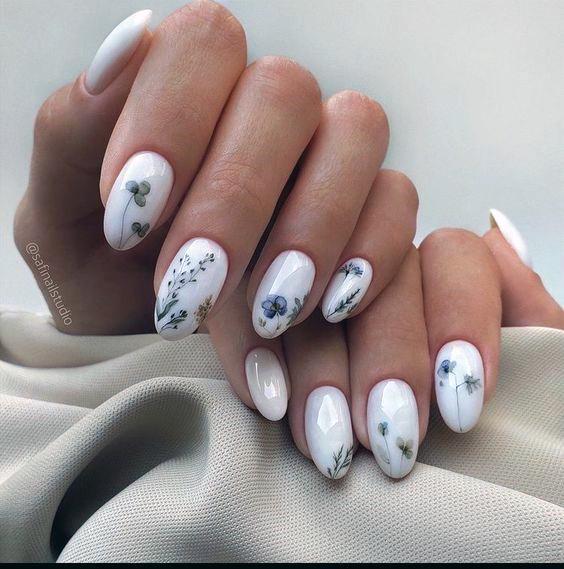 Womens White Painted Romantic Nails