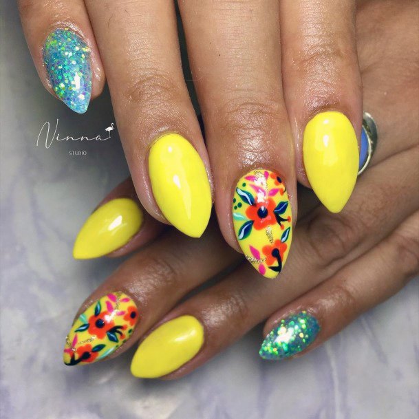 Womens Yellow Dress Good Looking Nails