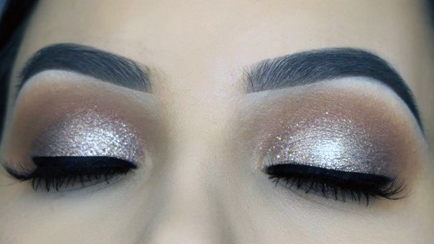 Womnes Silver Eyeshadow Good