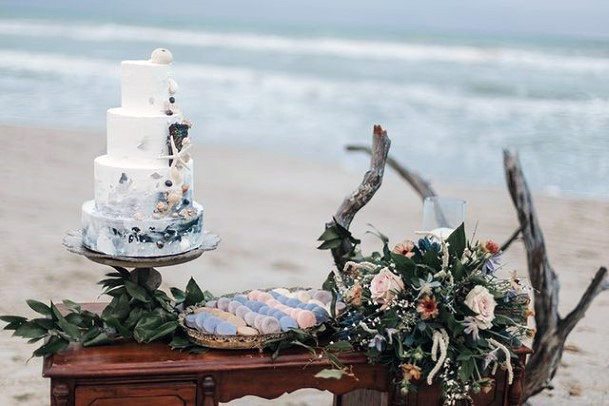 Wonderful Beach Wedding Cake Women