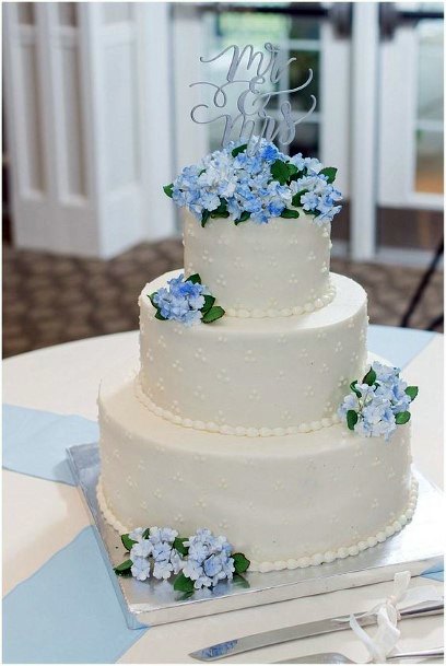 Wonderful Blue Hydrangea On Cake Wedding Flowers