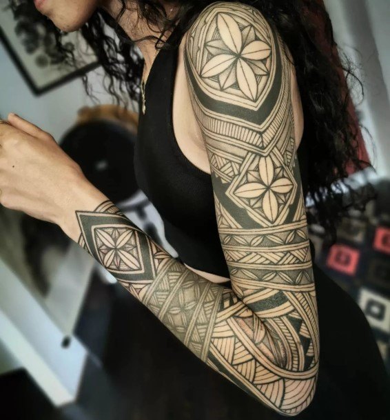 Wonderful Body Art Full Sleeve Tattoo For Women