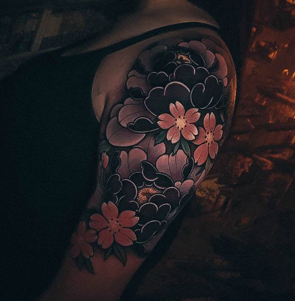 Wonderful Body Art Japanese Tattoo For Women