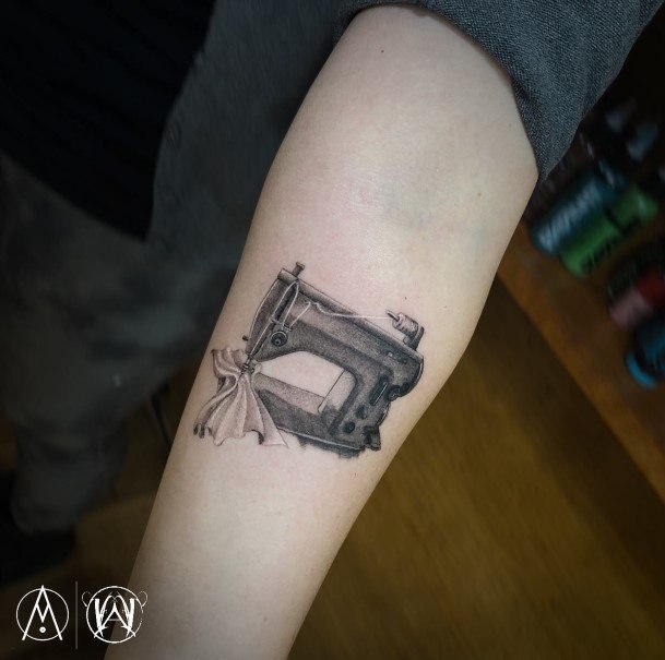 Wonderful Body Art Sewing Machine Tattoo For Women