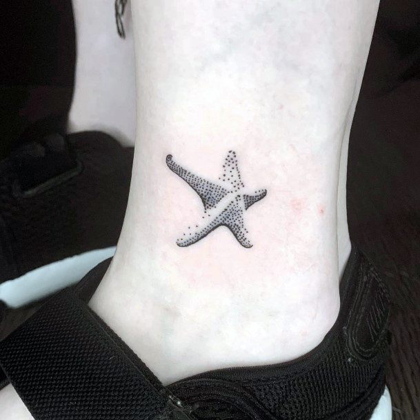 Wonderful Body Art Starfish Tattoo For Women