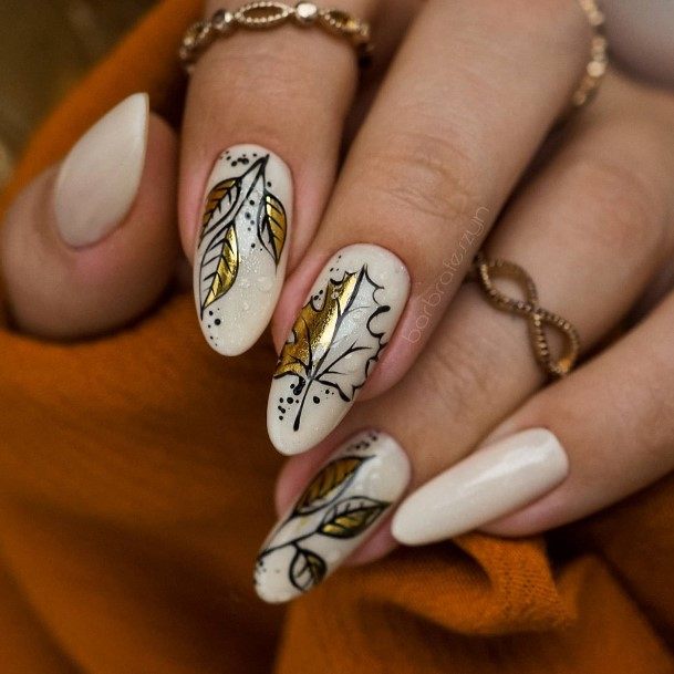 Wondrous Fall Leaf Nail For Woman