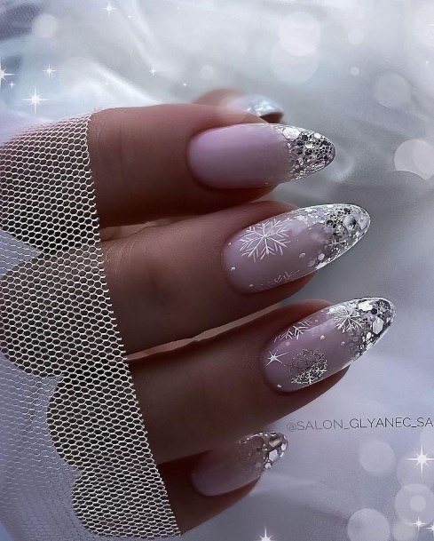 Wondrous Glamorous Nail For Woman