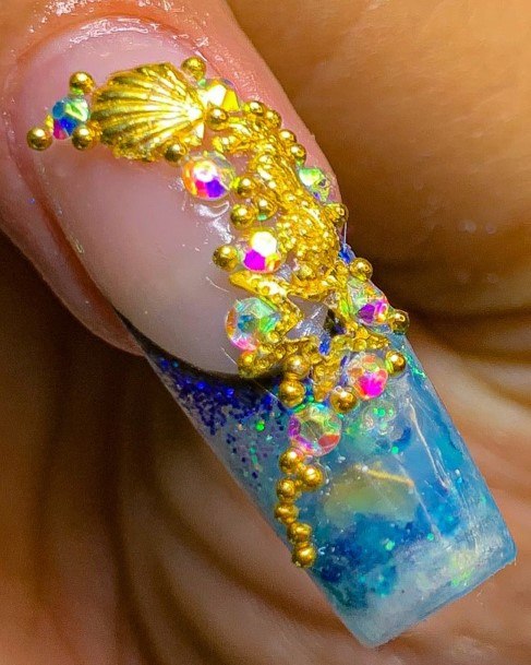 Wondrous Ladies Aquarium Nails