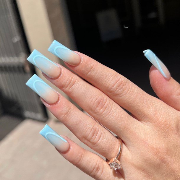 Wondrous Ladies Blue Ombre Nails