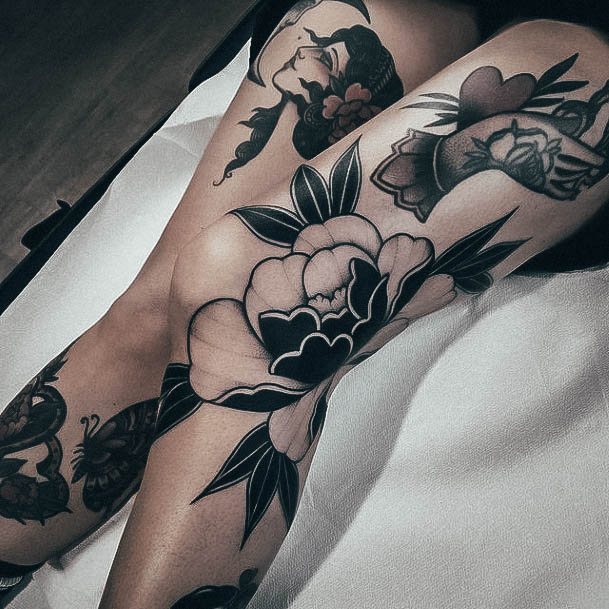 Wondrous Ladies Old School Tattoos