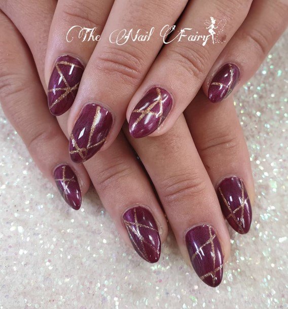 Wondrous Ladies Plum Nails