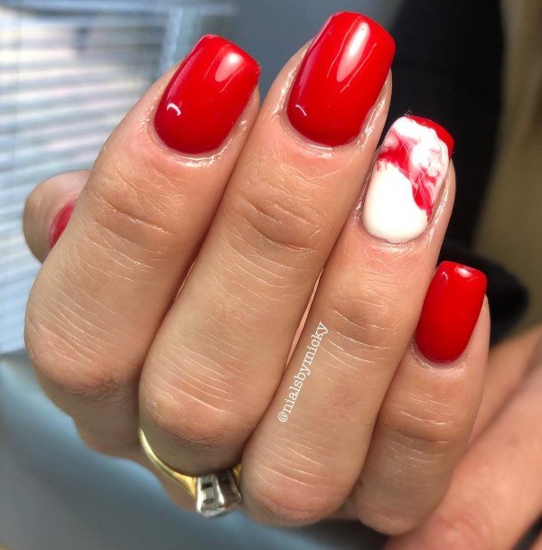 Wondrous Ladies Red And White Nails