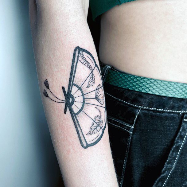 Wondrous Ladies Uchiwa Tattoos