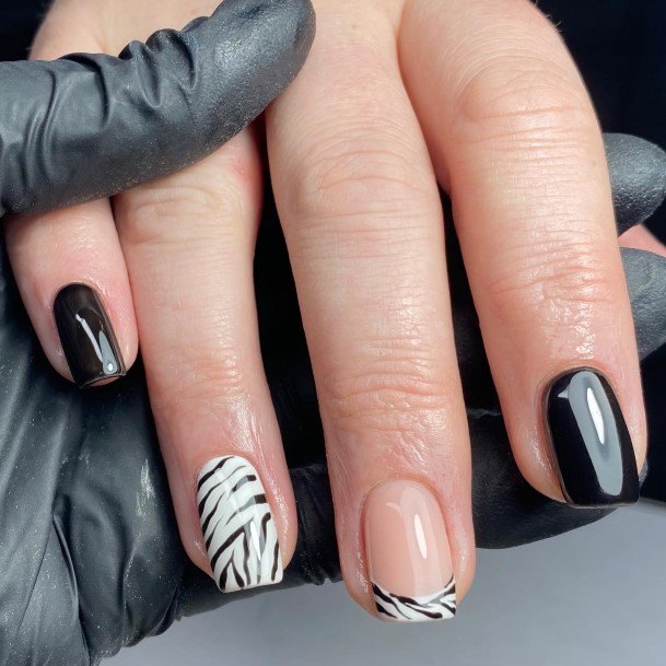 Wondrous Monochrome Nail For Woman