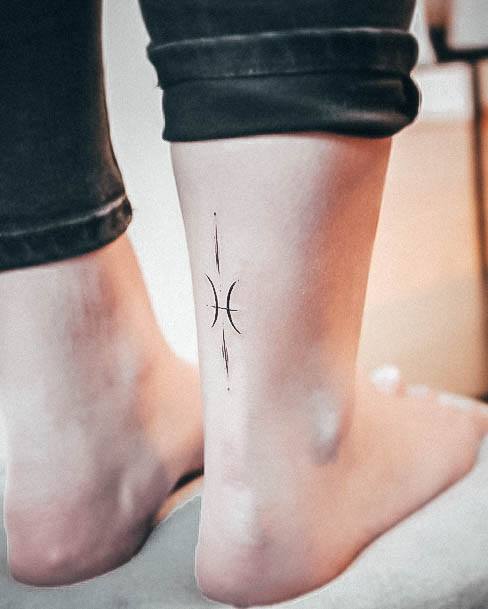 Wondrous Pisces Tattoo For Woman