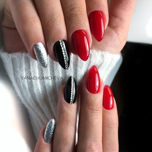 Wondrous Red And Black Nail For Woman