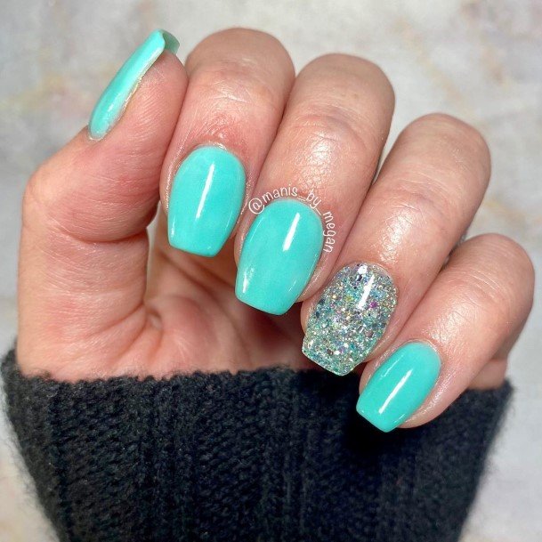 Wondrous Turquoise Ombre Nail For Woman