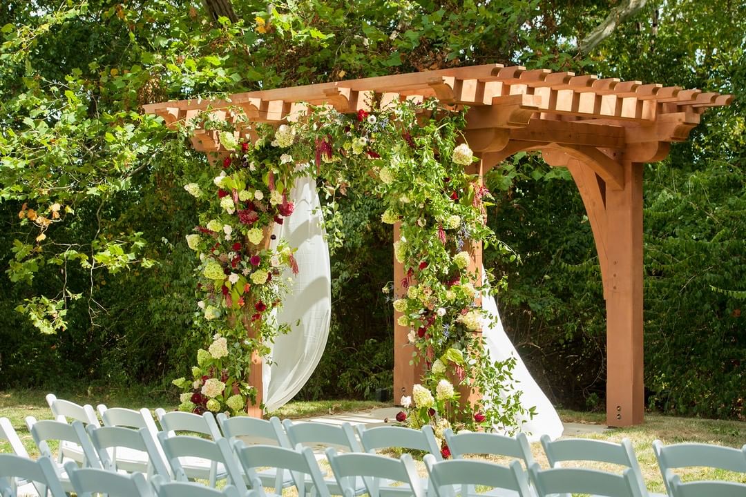 Wooden Art Wedding Arch Flowers