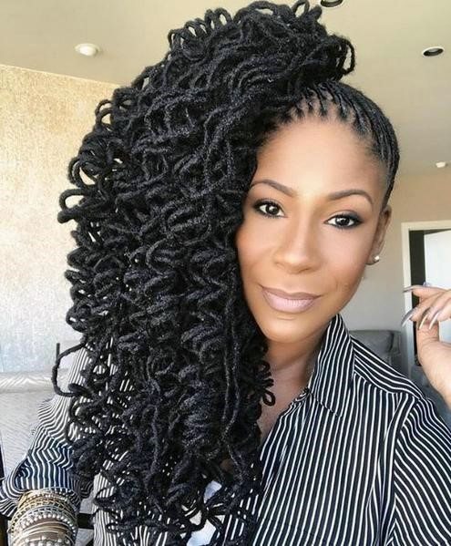 Wormy Curl Ponytail Hairstyle For Black Women