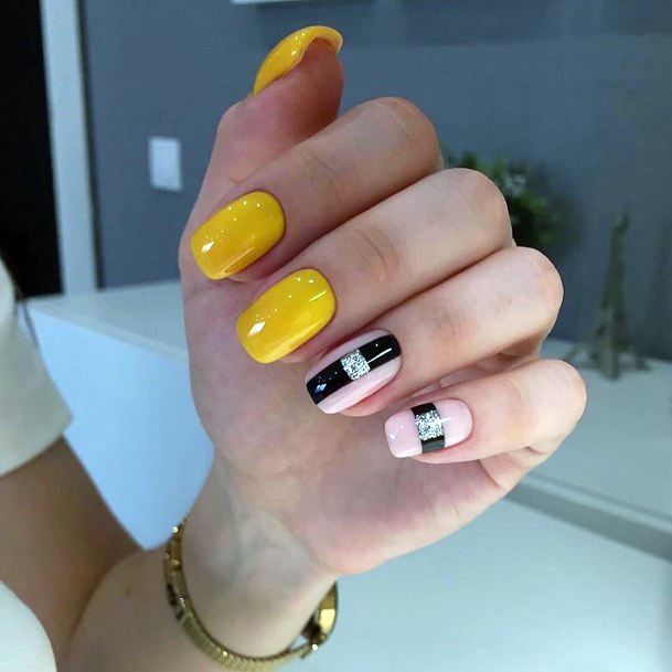 Yellow Summer Womens Nail Ideas