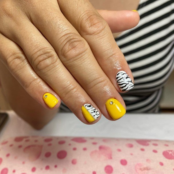 Yellow With Diamonds Nail Feminine Designs